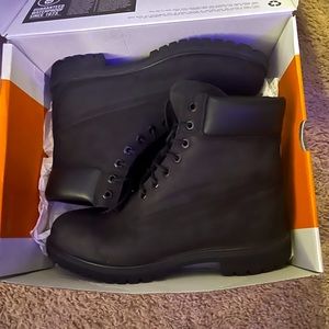 Men’s size 10 Timberland boots
